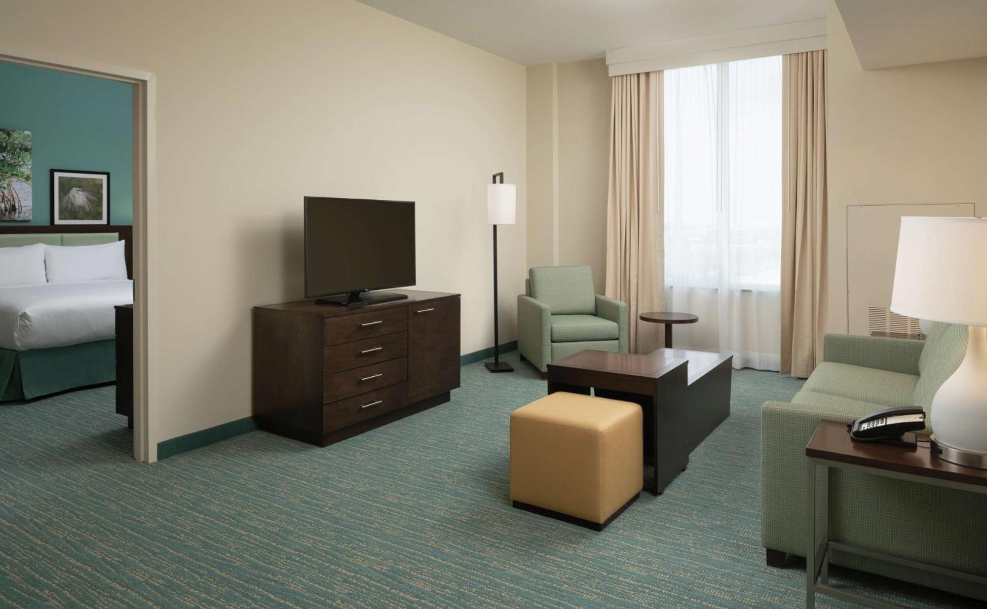 Doubletree By Hilton Miami Doral Hotell Sweetwater Eksteriør bilde