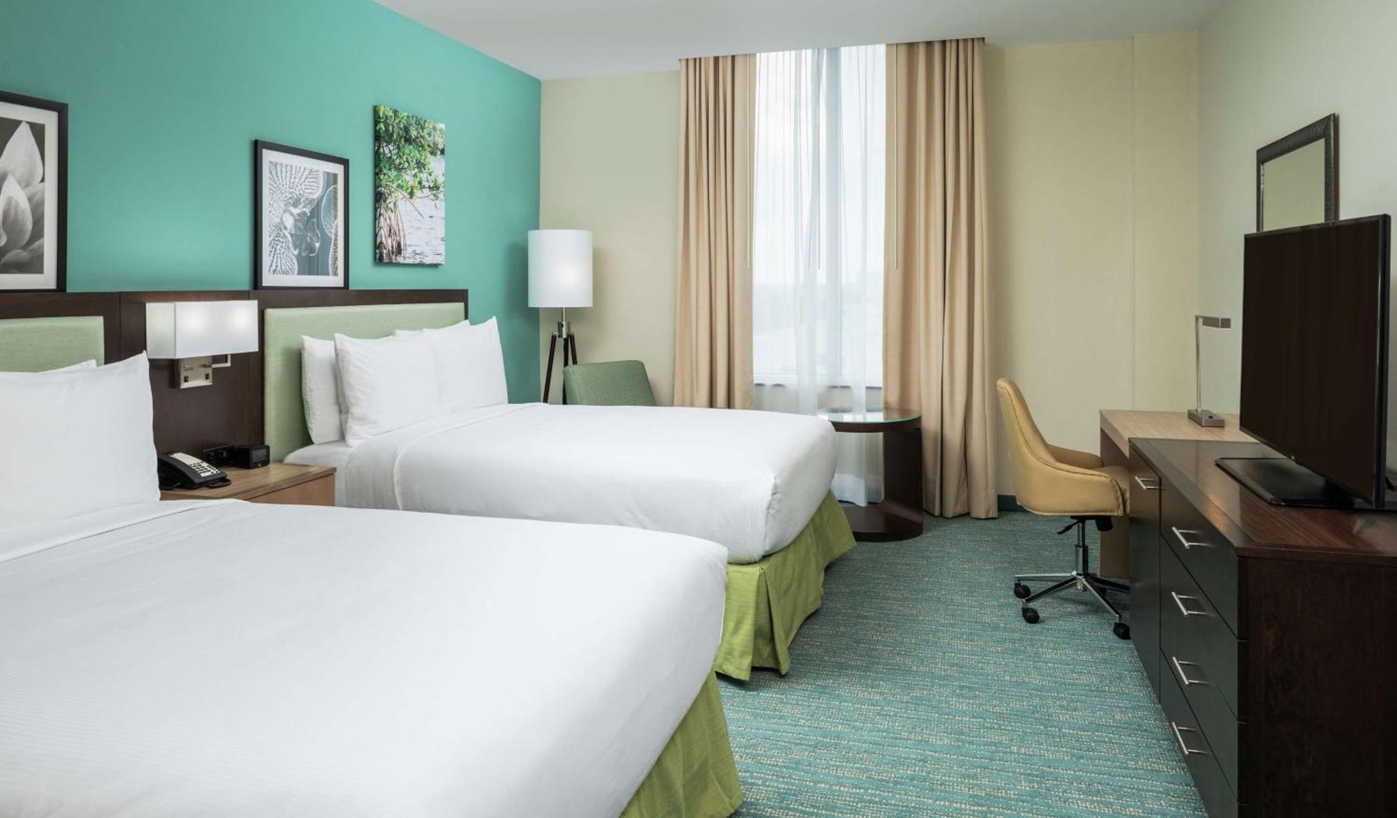 Doubletree By Hilton Miami Doral Hotell Sweetwater Eksteriør bilde