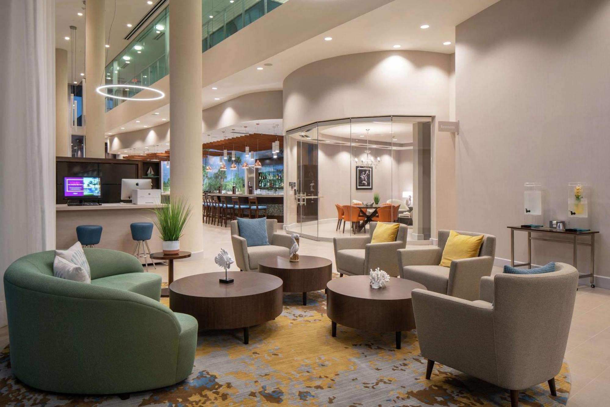 Doubletree By Hilton Miami Doral Hotell Sweetwater Eksteriør bilde