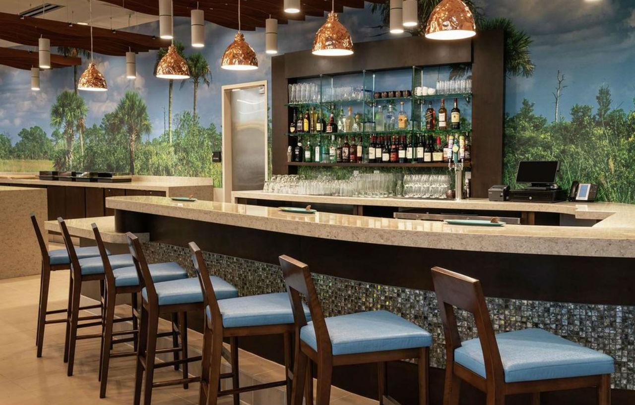 Doubletree By Hilton Miami Doral Hotell Sweetwater Eksteriør bilde